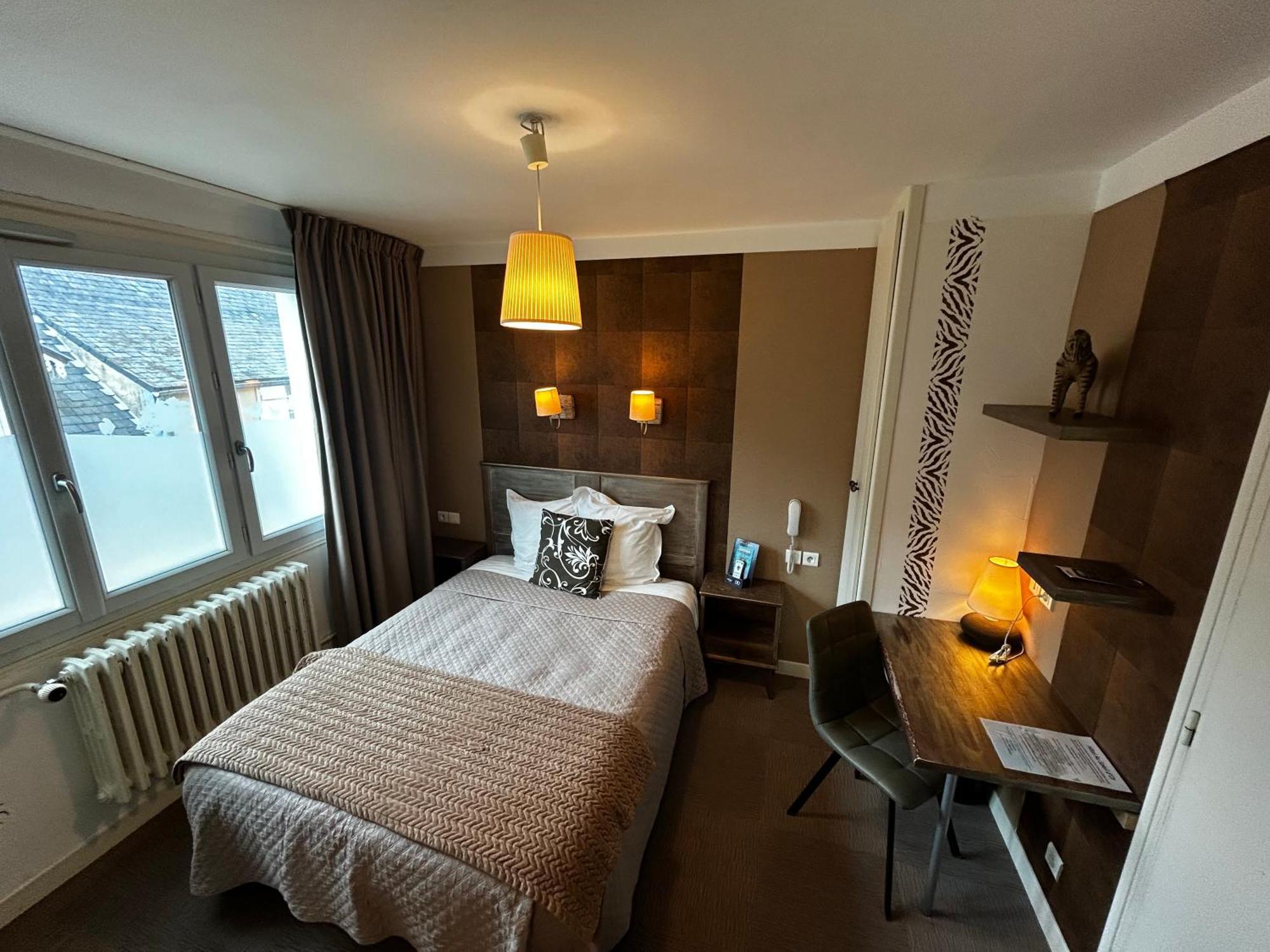 Au Soleil D'Or Otel Pontaubert Dış mekan fotoğraf