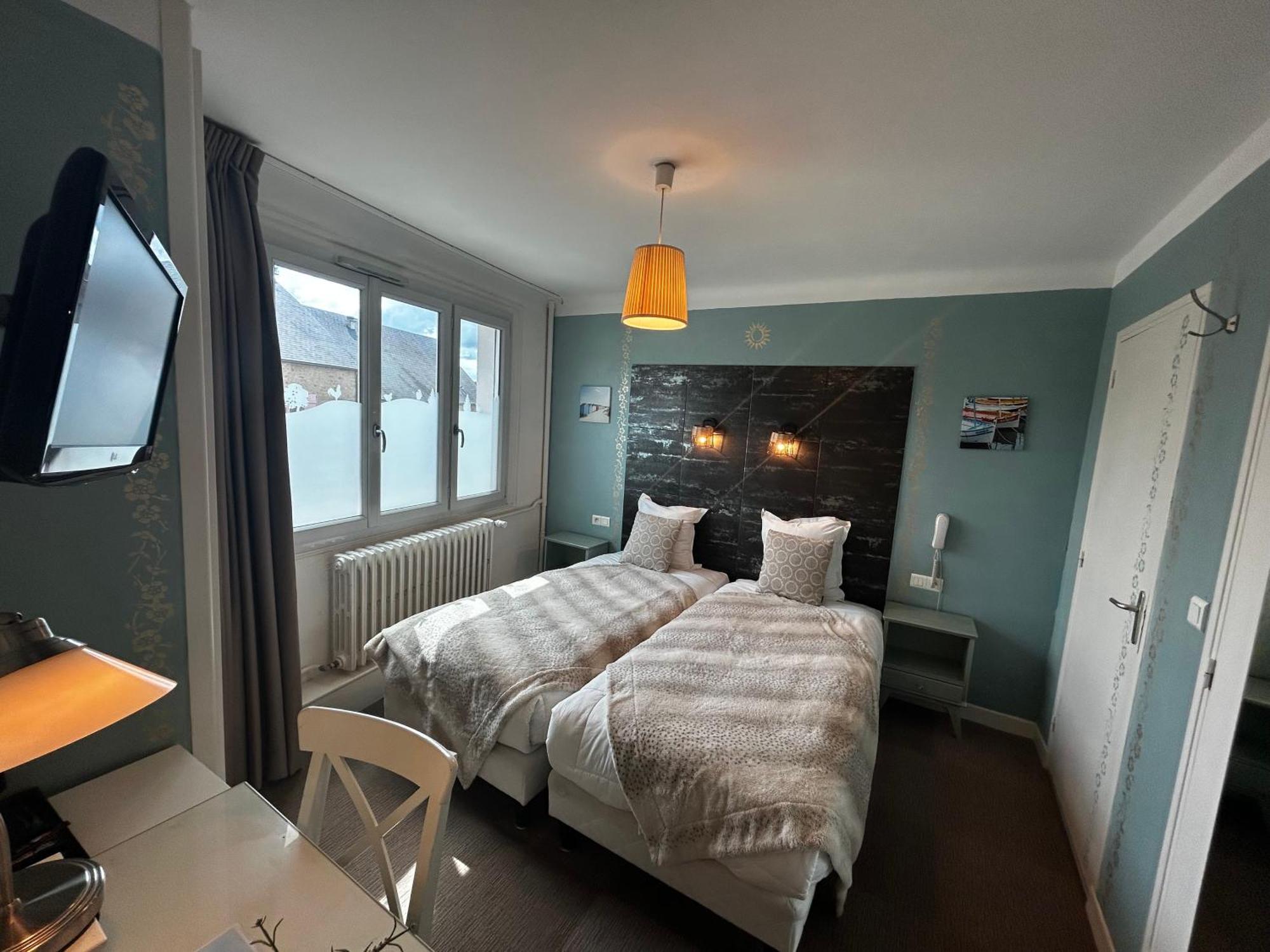 Au Soleil D'Or Otel Pontaubert Dış mekan fotoğraf